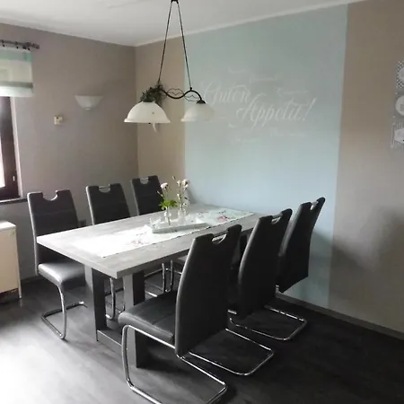 アパート With Terrace And Pool In The Garden *