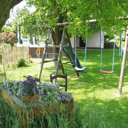 With Terrace And Pool In The Garden Appartement *