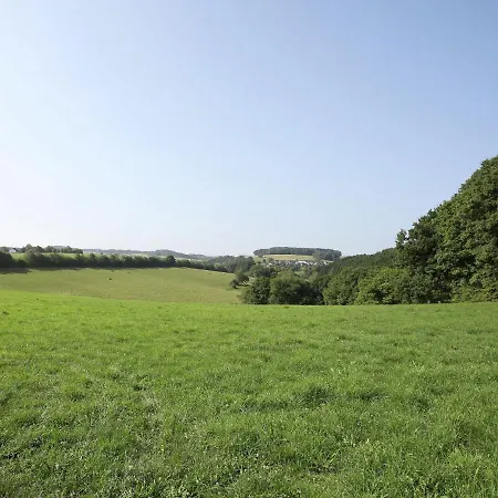 アパート With Terrace And Pool In The Garden *