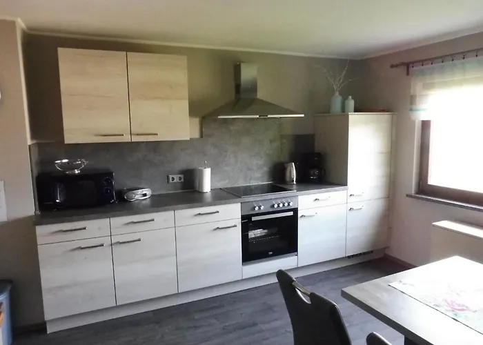 דירה With Terrace And Pool In The Garden Pracht