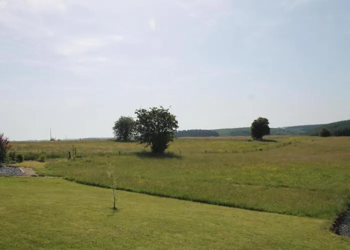 דירה With Terrace And Pool In The Garden
